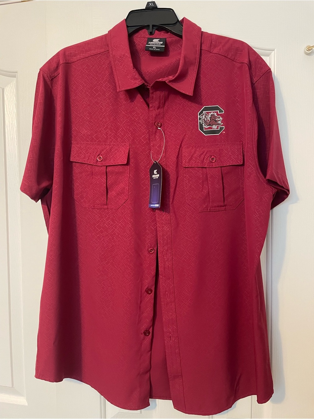 Colosseum Men's Garnet SC Gamecocks Button-Up Shirt Extra Large (New With Tags)